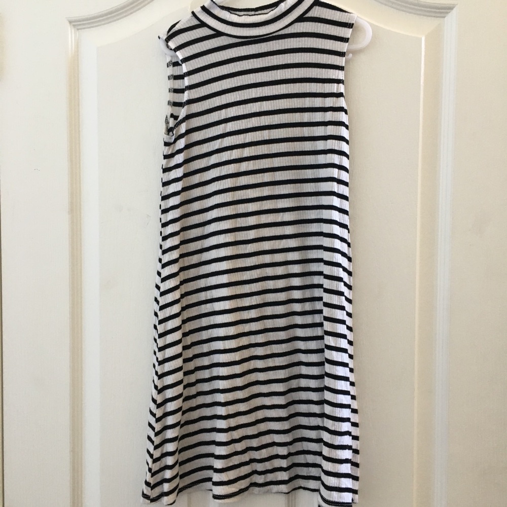 FINAL MARKDOWN Ladies’ full tilt dress/Top (XS)